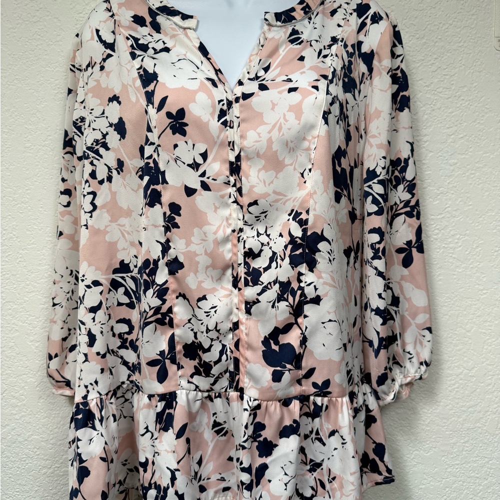 Liz Claiborne White Peplum Blouse with 3/4 Sleeves and Mandarin Collar size XL